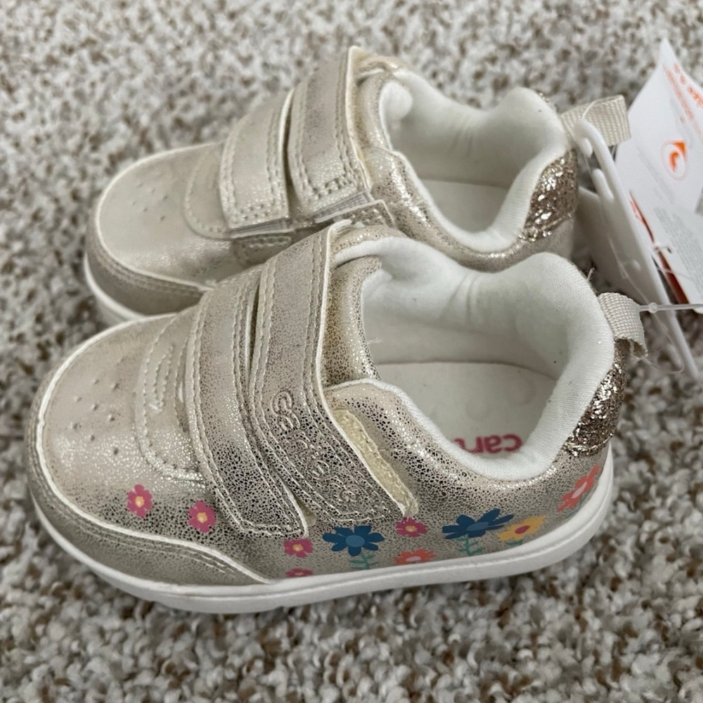 NEW CARTER’S SILVER DESIGNED SNEAKERS